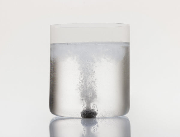 Small Molecule, Big Impact: The Science Behind Hydrogen Water.
